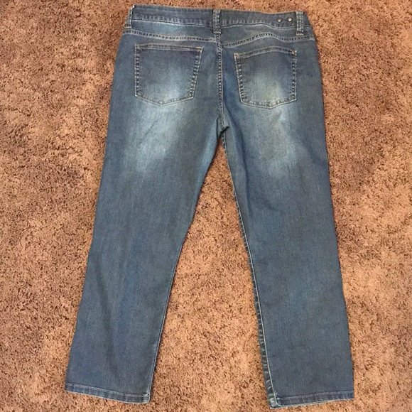 Jean - Picture 3 of 3